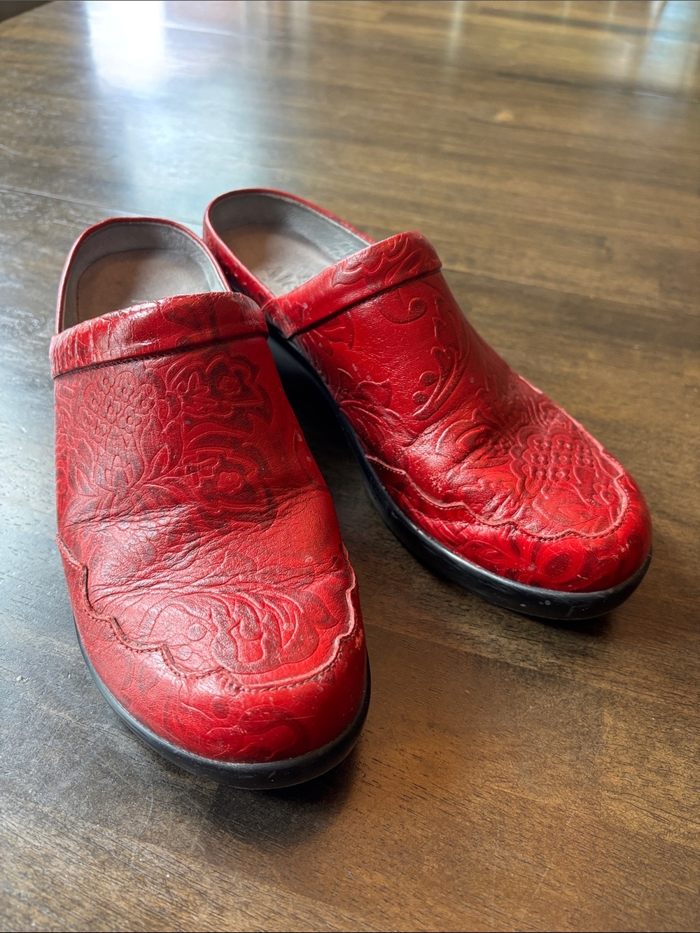 Red Floral Tooled Leather Slip-On Clogs